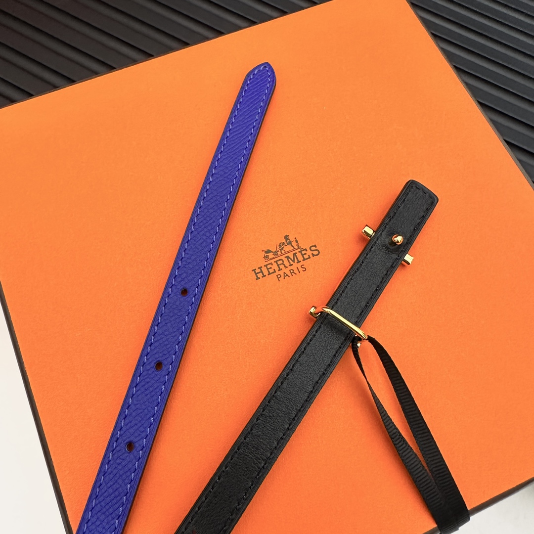 Reversible belt in Hermes Swift and perforated Epsom calfskin