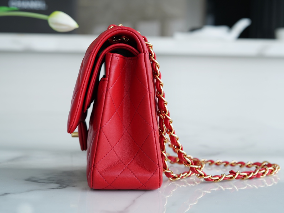 𝐂𝐇𝐀𝐍𝐄𝐋 Classic Flap Italy 🇮🇹 