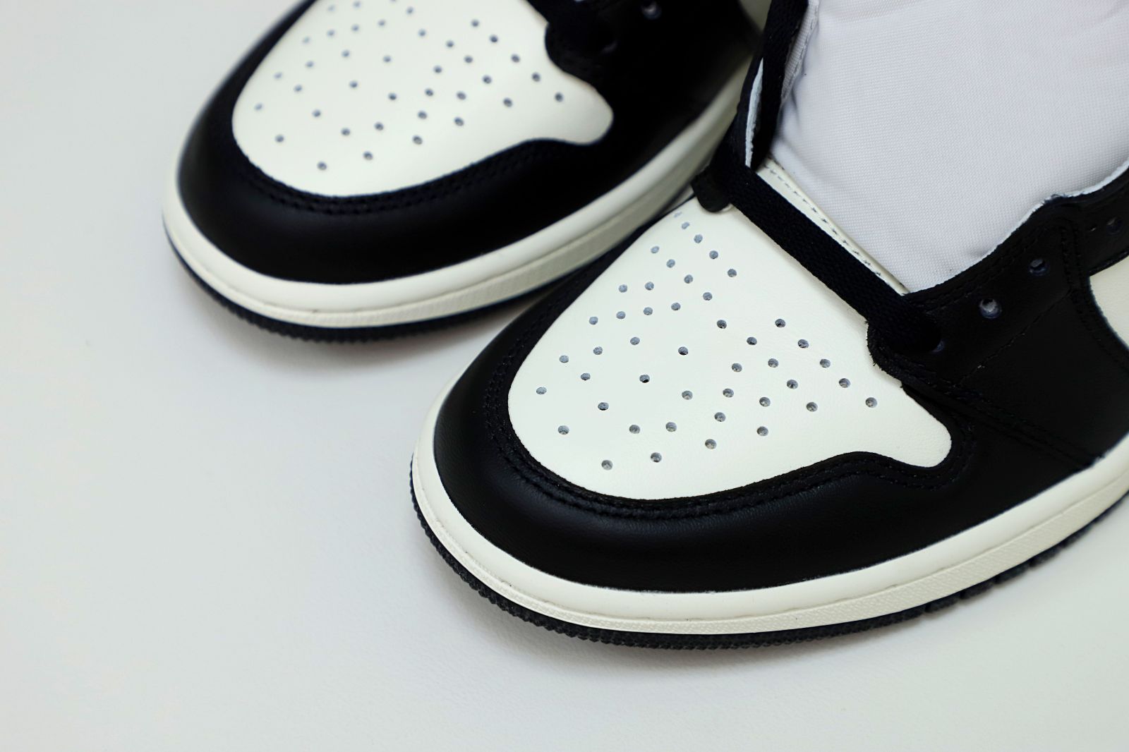 AIR JORDAN 1 RETRO HIGH OG DARK MOCHA