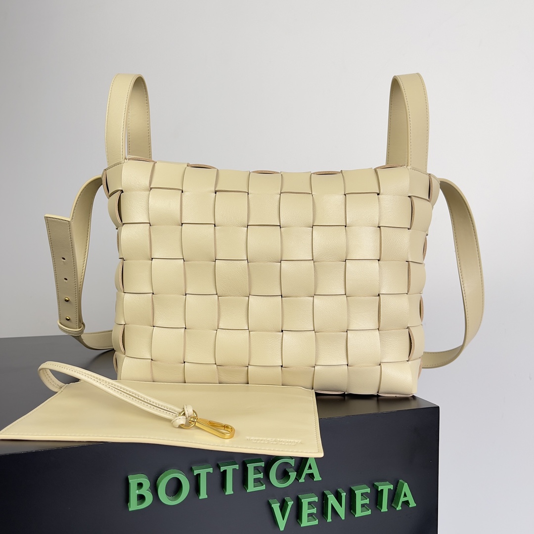 Bottega Veneta Bowling Bag Oatmeal #80837