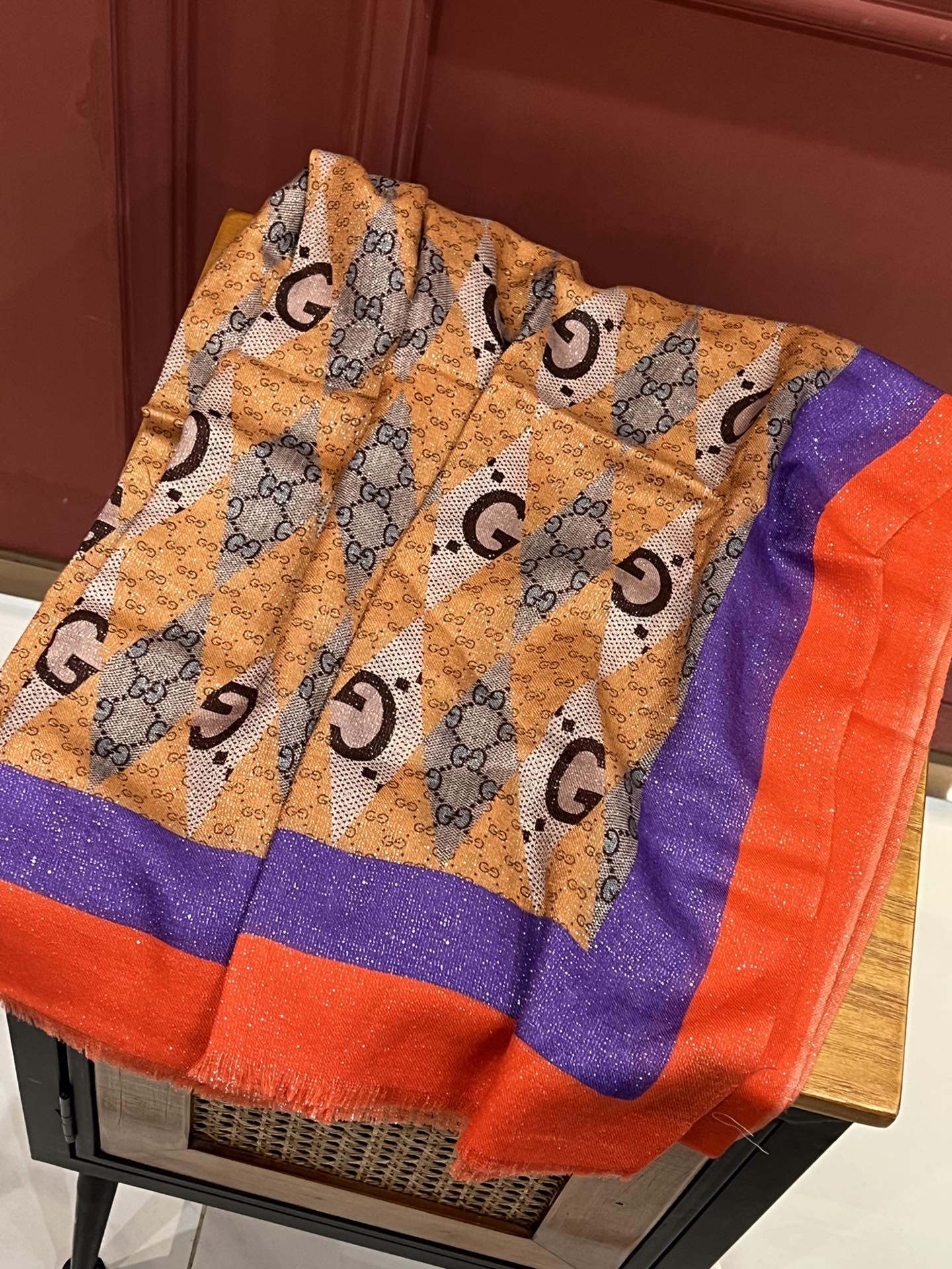 GUCCI Cashmere scarf