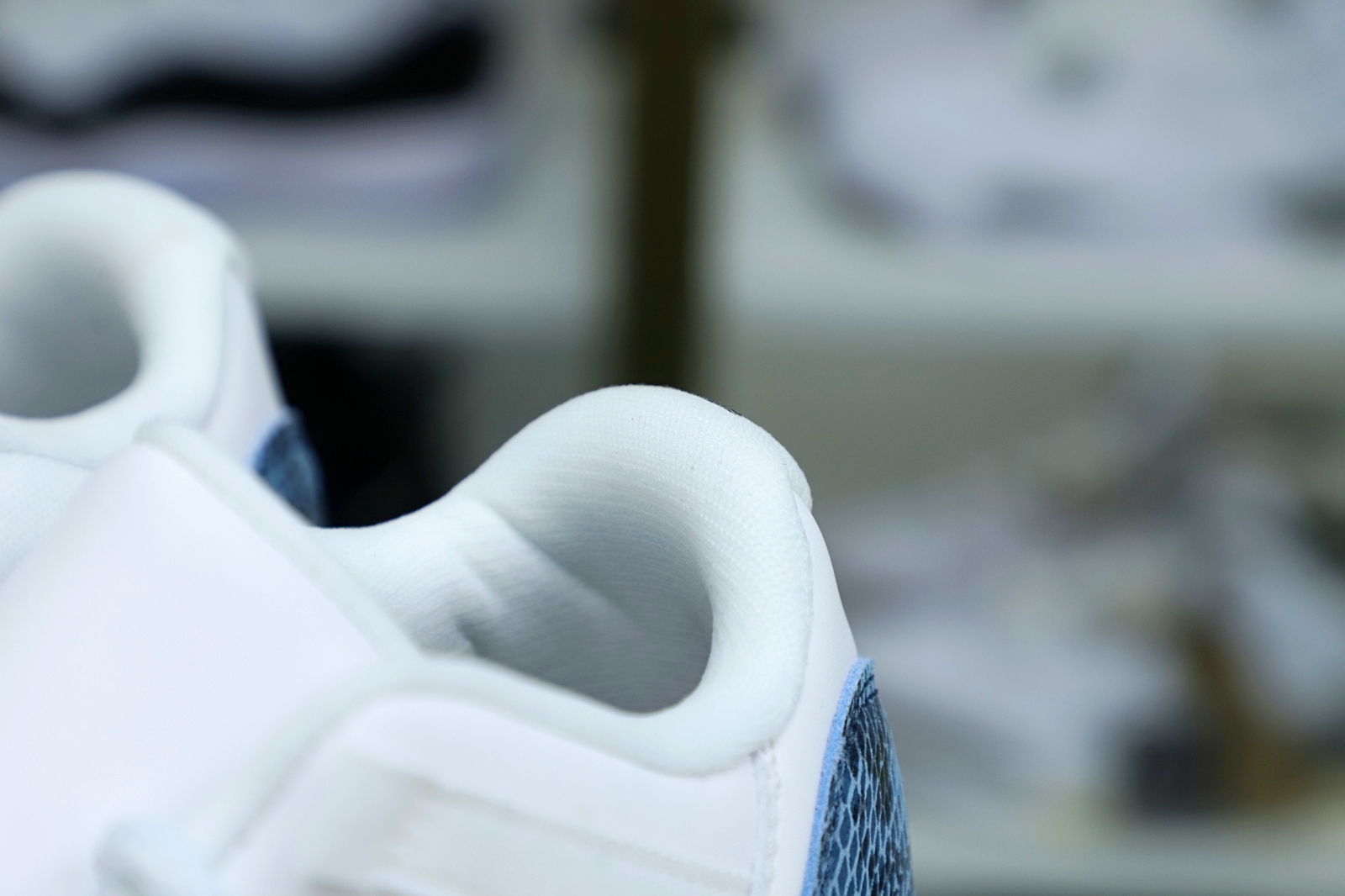 Jordan Air Jordan 11 navy snakeskin