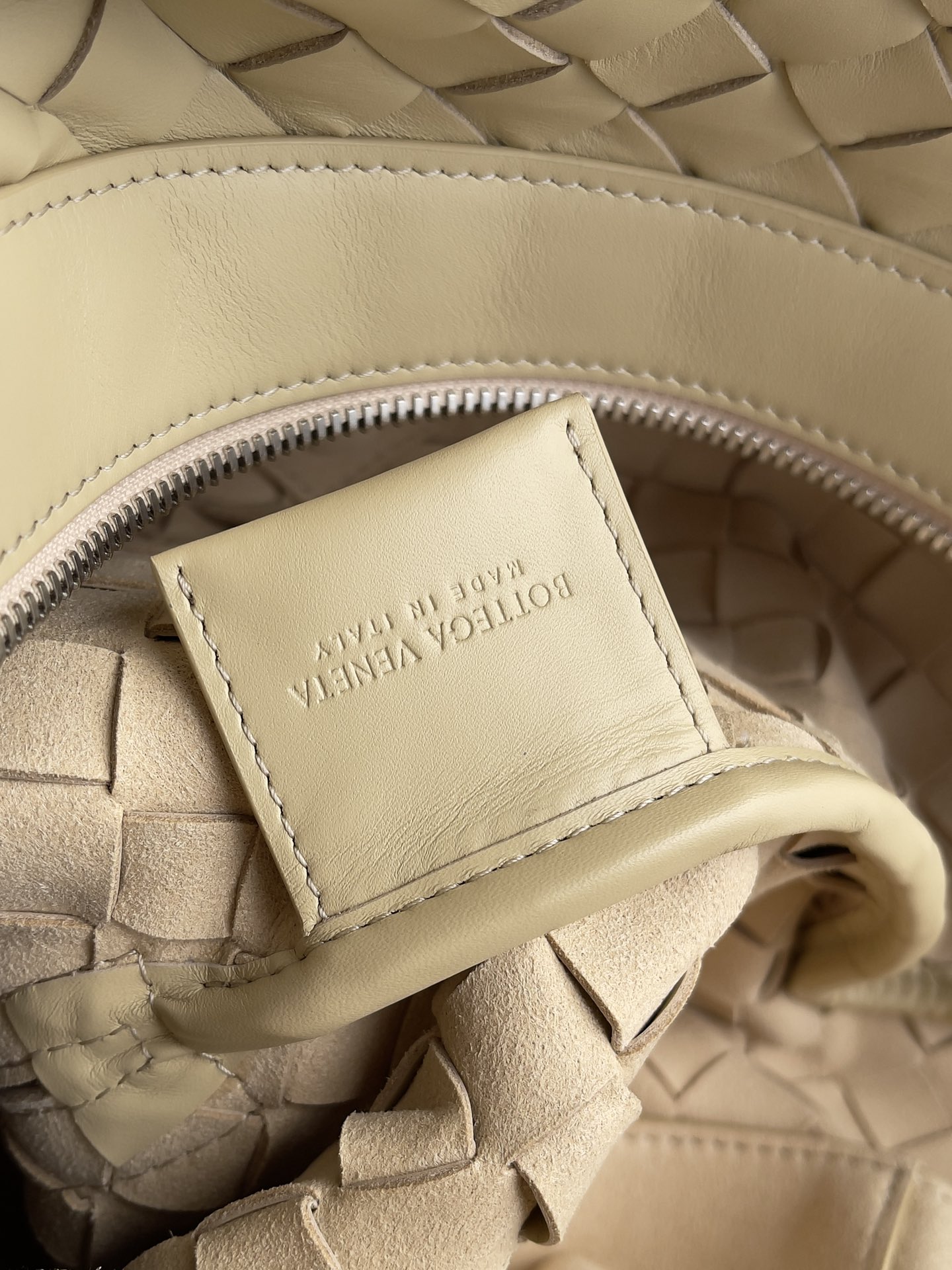 Bottega Veneta BV Woven Shoulder Bag Oatmeal #653118