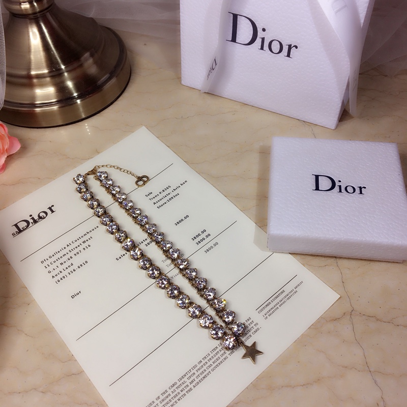 Dior necklace