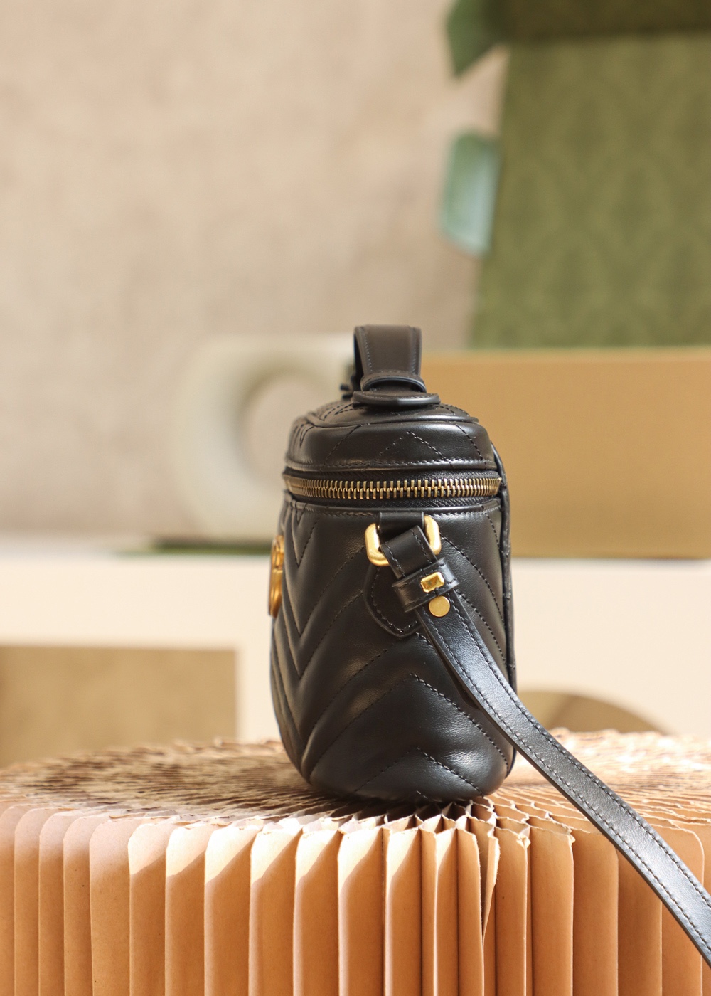 GUCCI  𝐌𝐚𝐫𝐦𝐨𝐧𝐭 #672253