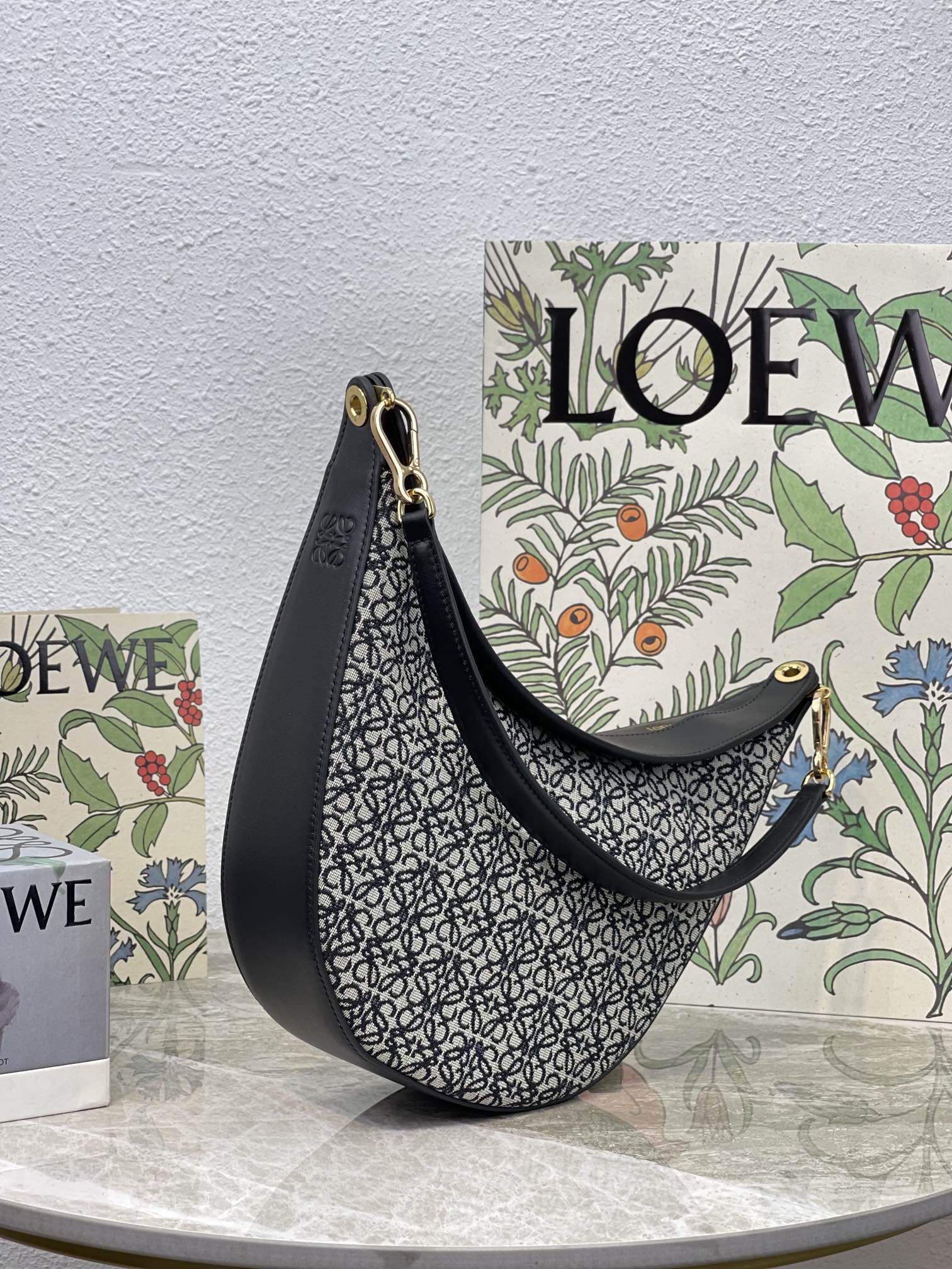 LOEWE Luna moon bag#10195
