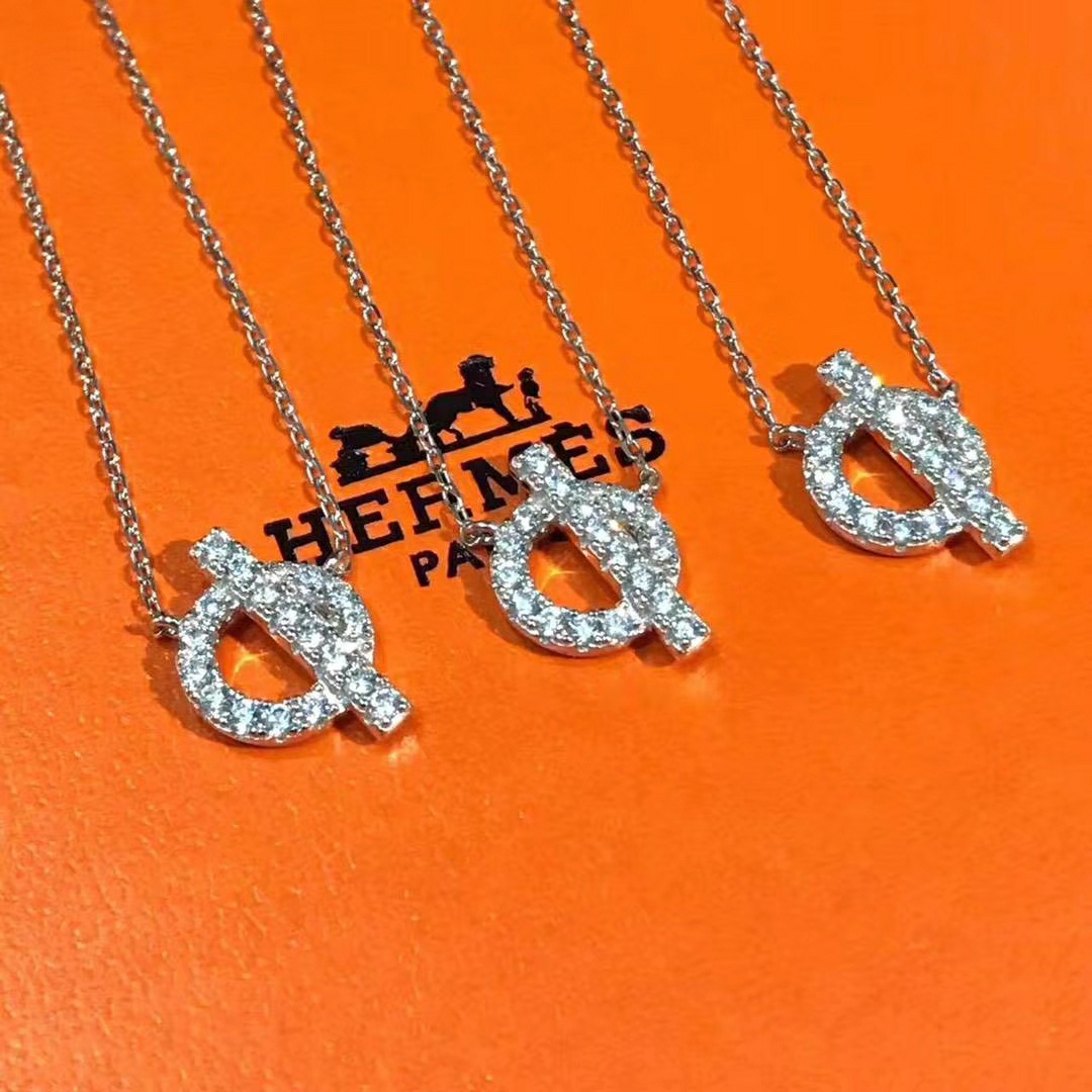 Hermes necklace