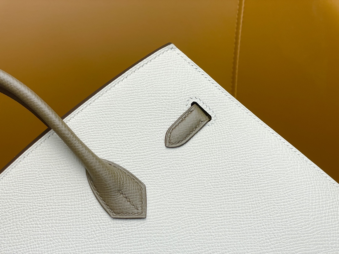 Birkin 25 outer seam epsom gold buckle
