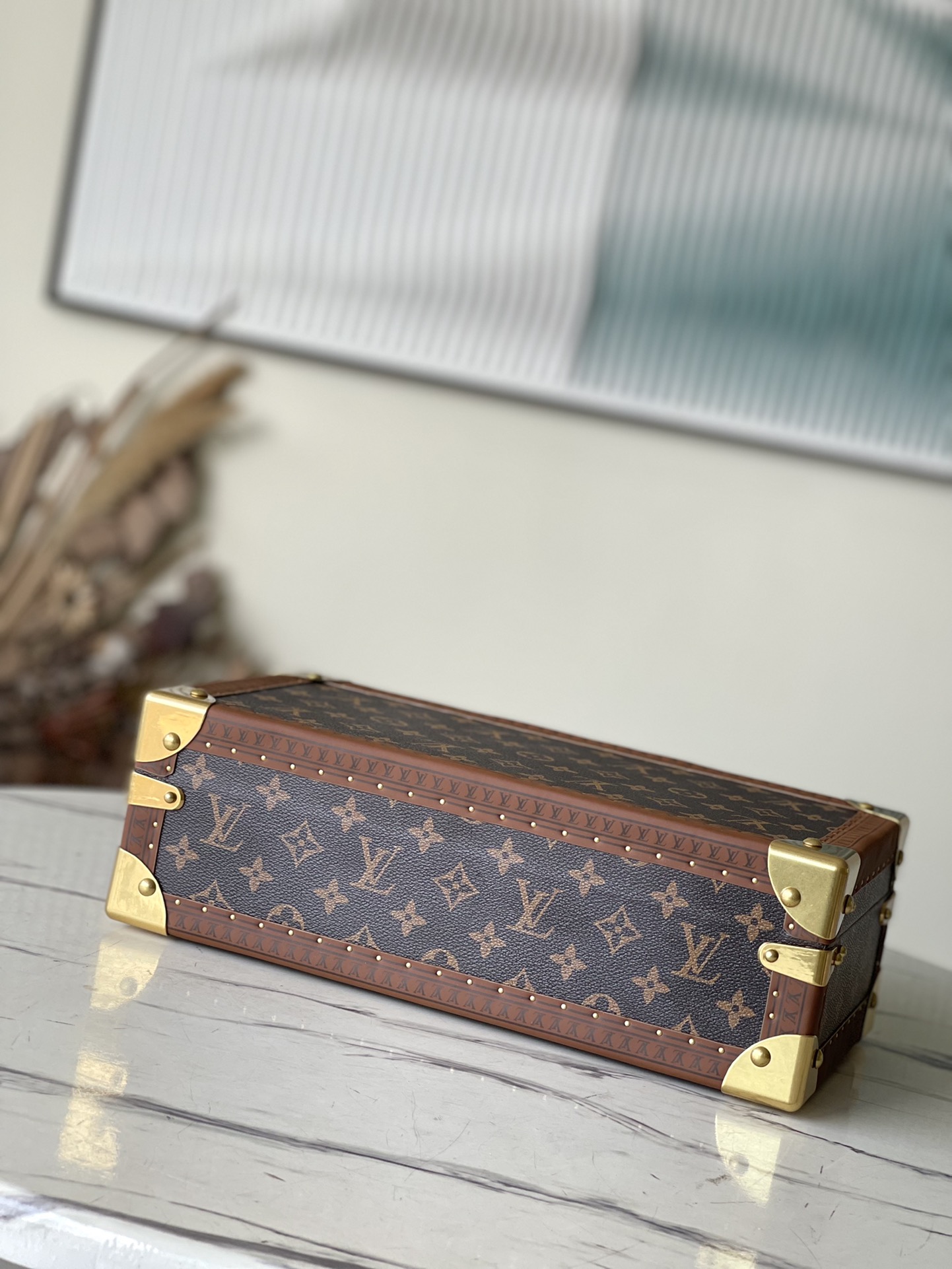 𝐋𝐎𝐔𝐈𝐒 𝐕𝐔𝐈𝐓𝐓𝐎𝐍     M47641