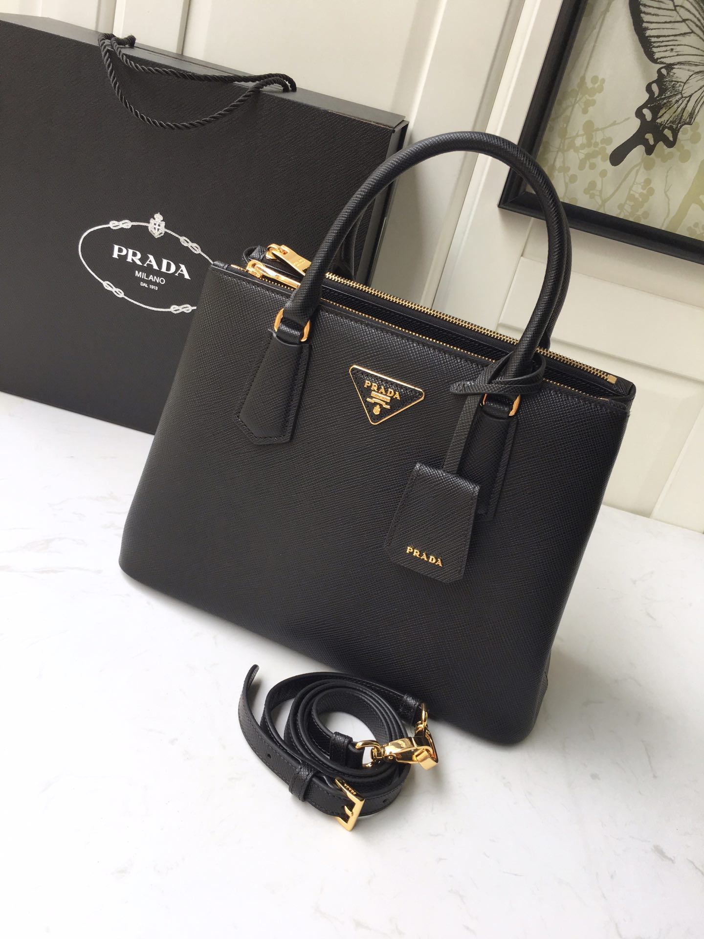 𝐏𝐑𝐀𝐃𝐀 1BA232 Handbag