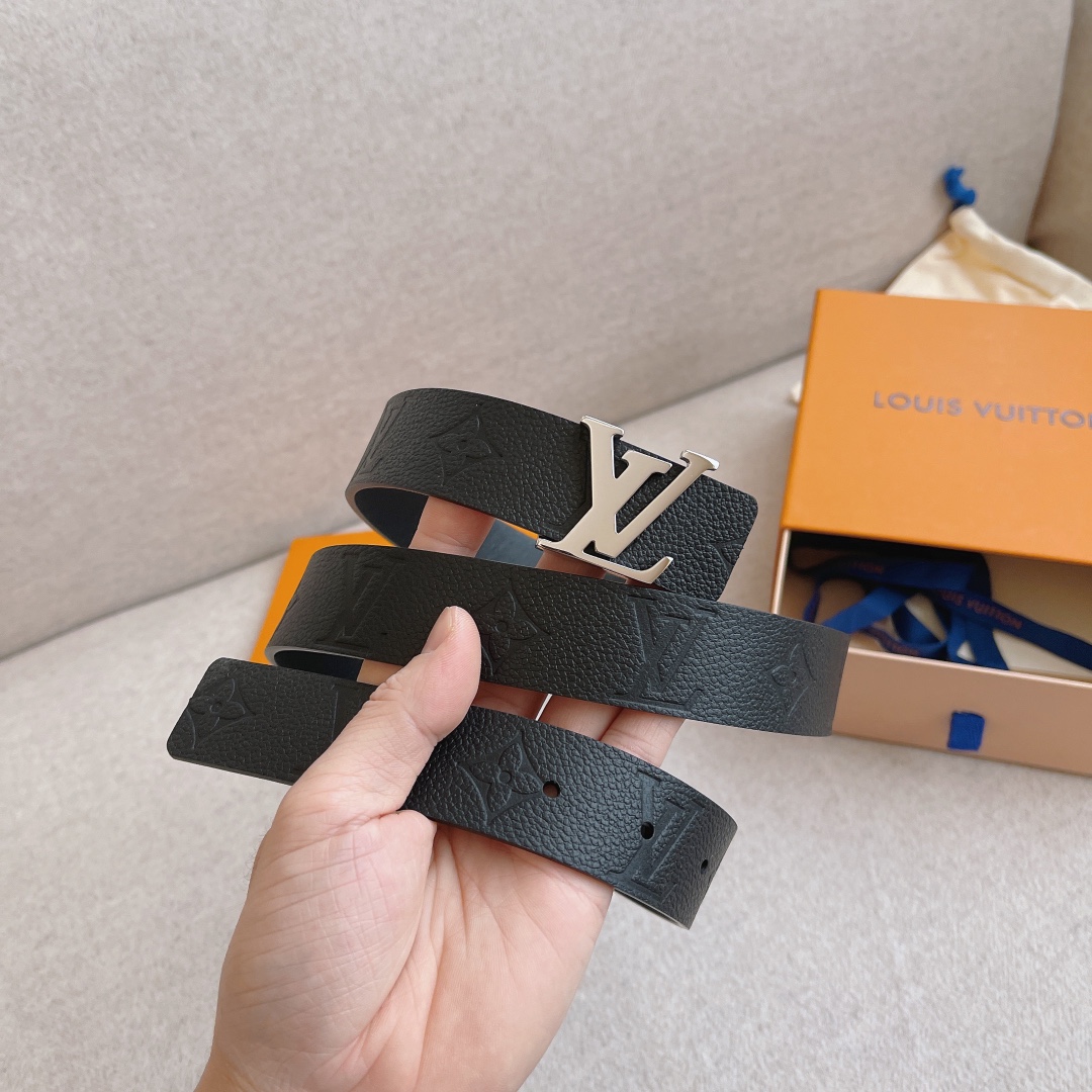 LOUIS VUITTO Parnassea Leather Goods Collection