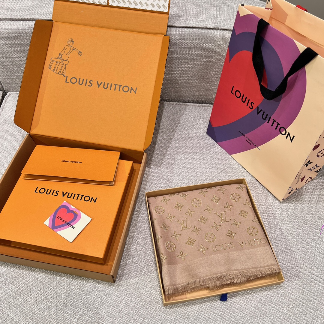 𝐋𝐨𝐮𝐢𝐬 𝐯𝐮𝐢𝐭𝐭𝐨𝐧 