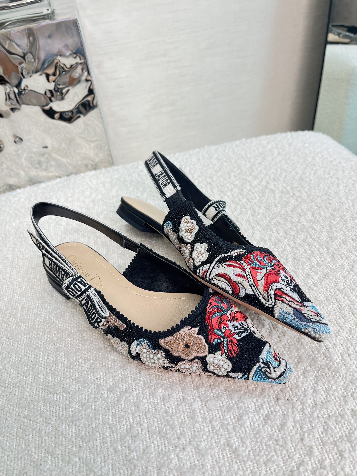 𝐉'𝐀𝐝𝐢𝐨𝐫 ｜𝟐𝟎𝟐𝟑𝐒𝐒/𝐧𝐞𝐰 Printed embroidered high heels