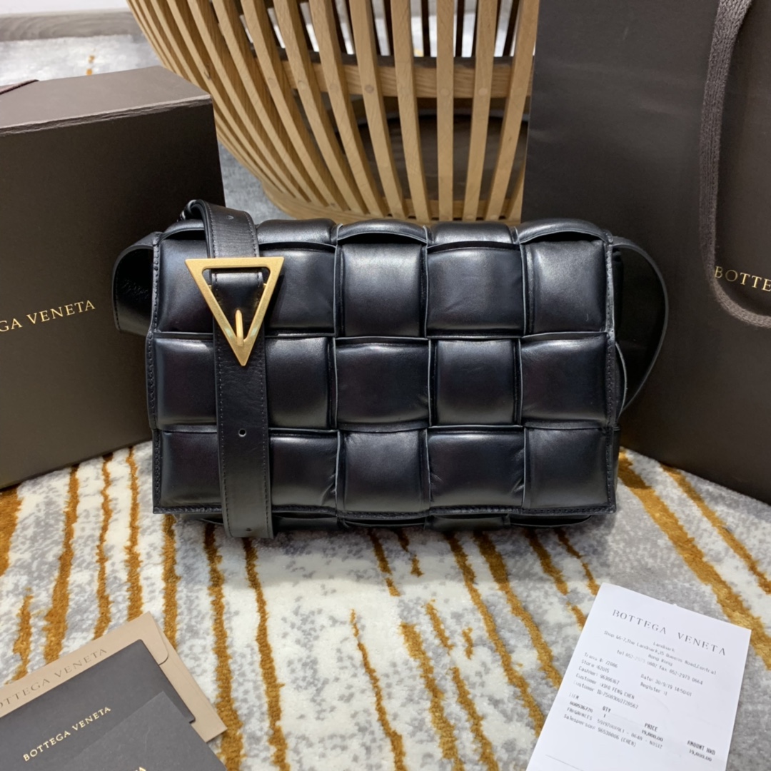 Bottega Veneta  PADDED  CASSETTE #591970