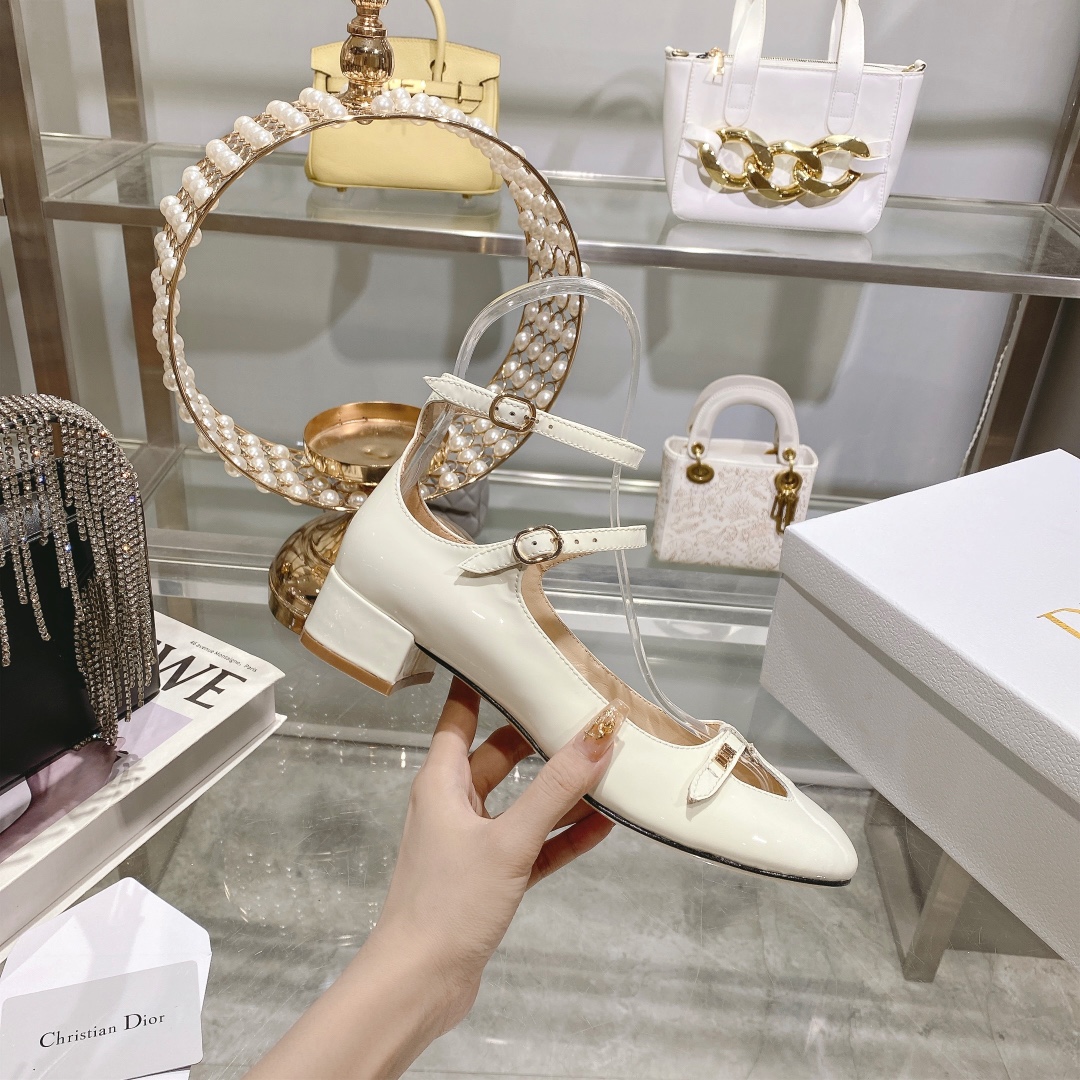 DIOR Retro Fashion Cutout Double Buckle Chunky Heel Mary Jane Shoes 3.5cm Beige