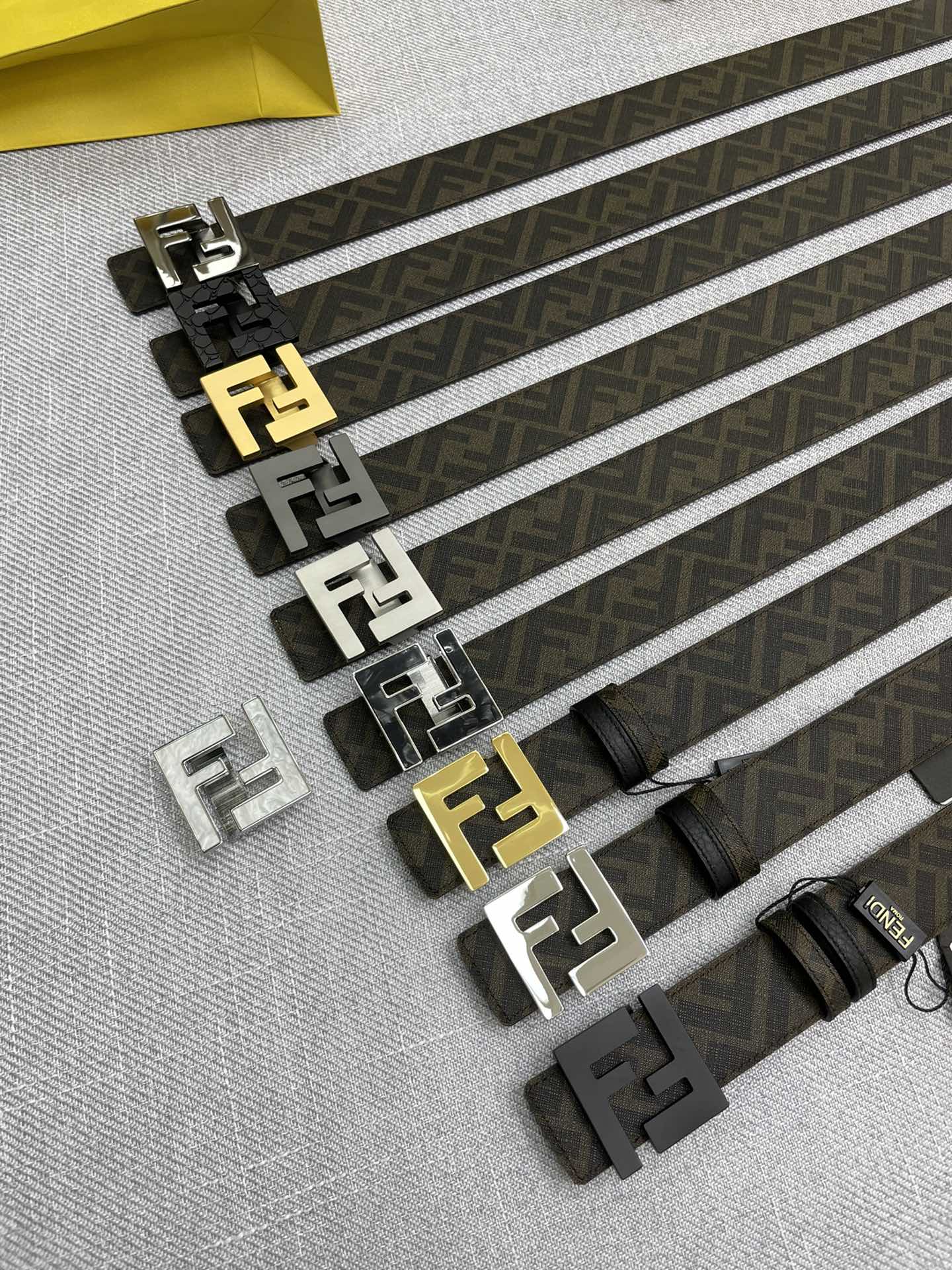 FENDI men's casual reversible belt