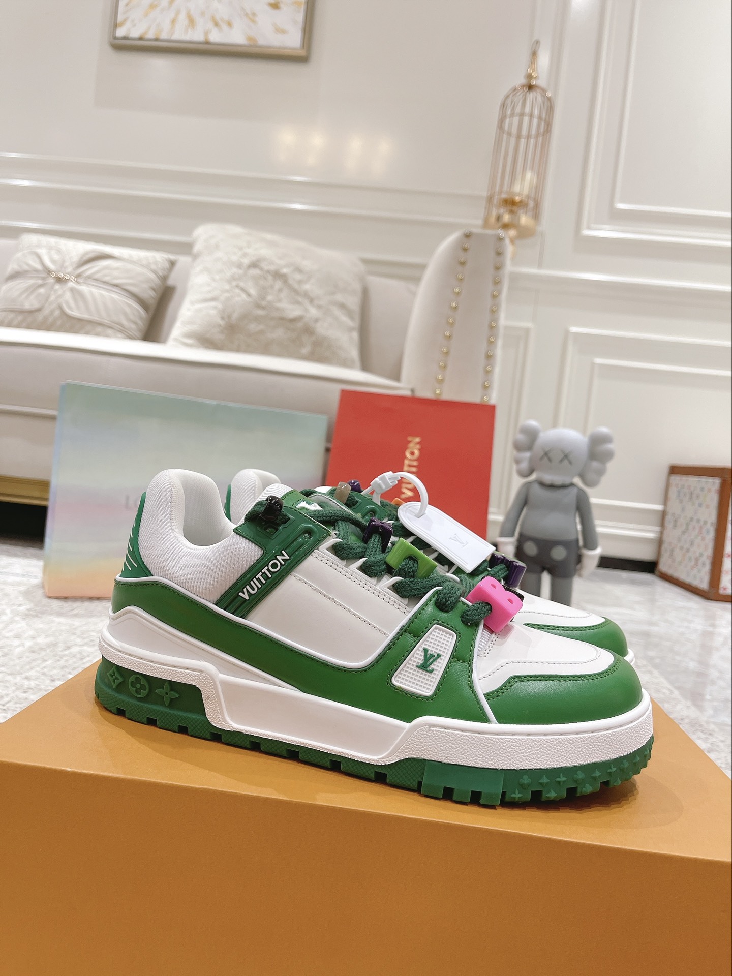 Louis Vuitton couple models DIY buckle sneakers sneakers