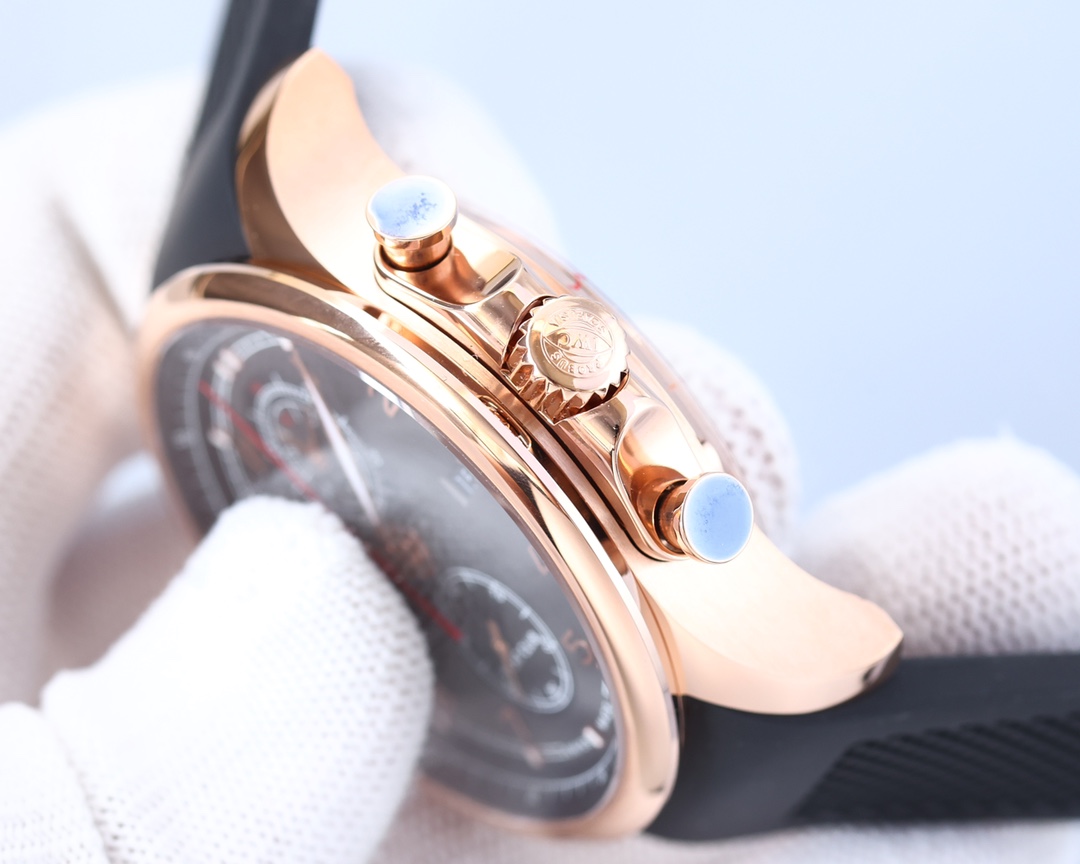 IWC- Portuguese IW390704 with Cal. 89361 chronograph movement Superluminova