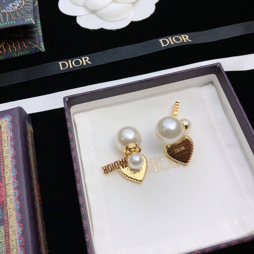 Dior stud earrings
