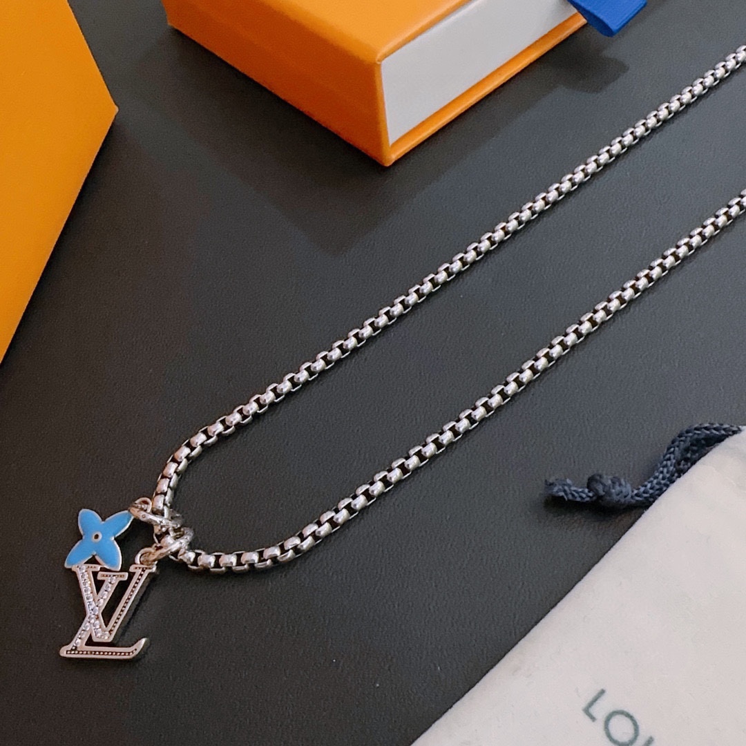 Louis Vuitton Rockabilly punk thai silver vintage silver necklace for couples with a 60cm chain length that can be changed