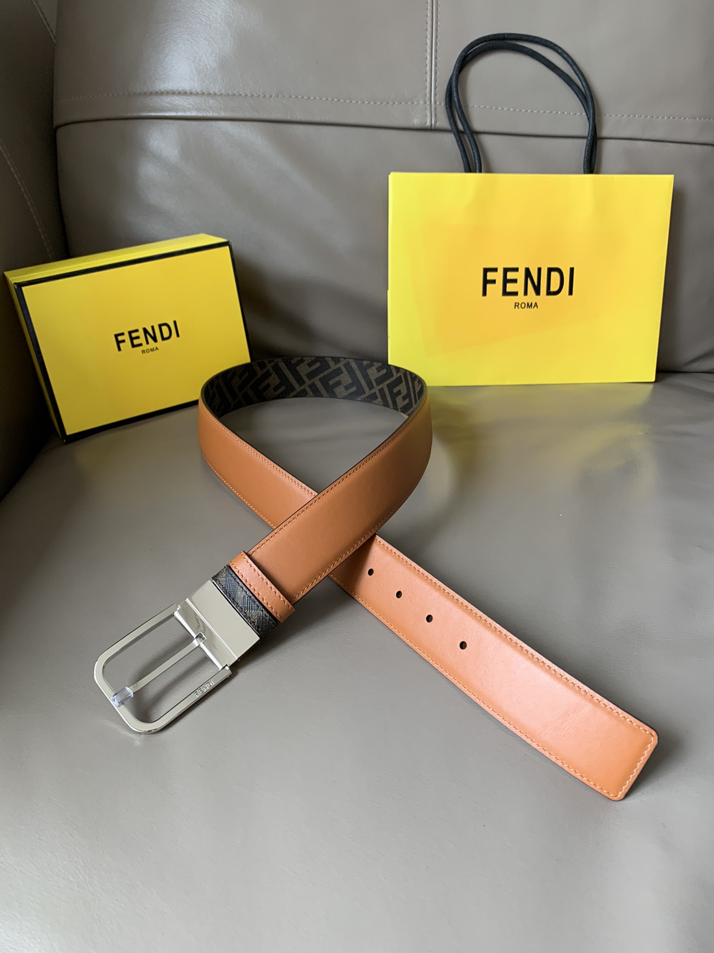 FENDI men's casual reversible belt