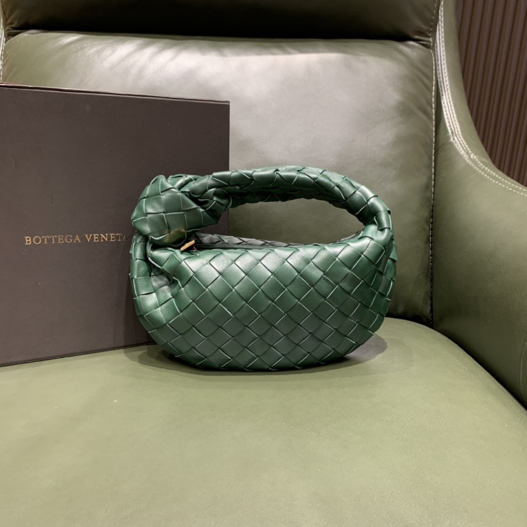Bottega Veneta  🆕NEW🆕 JODIE #651876