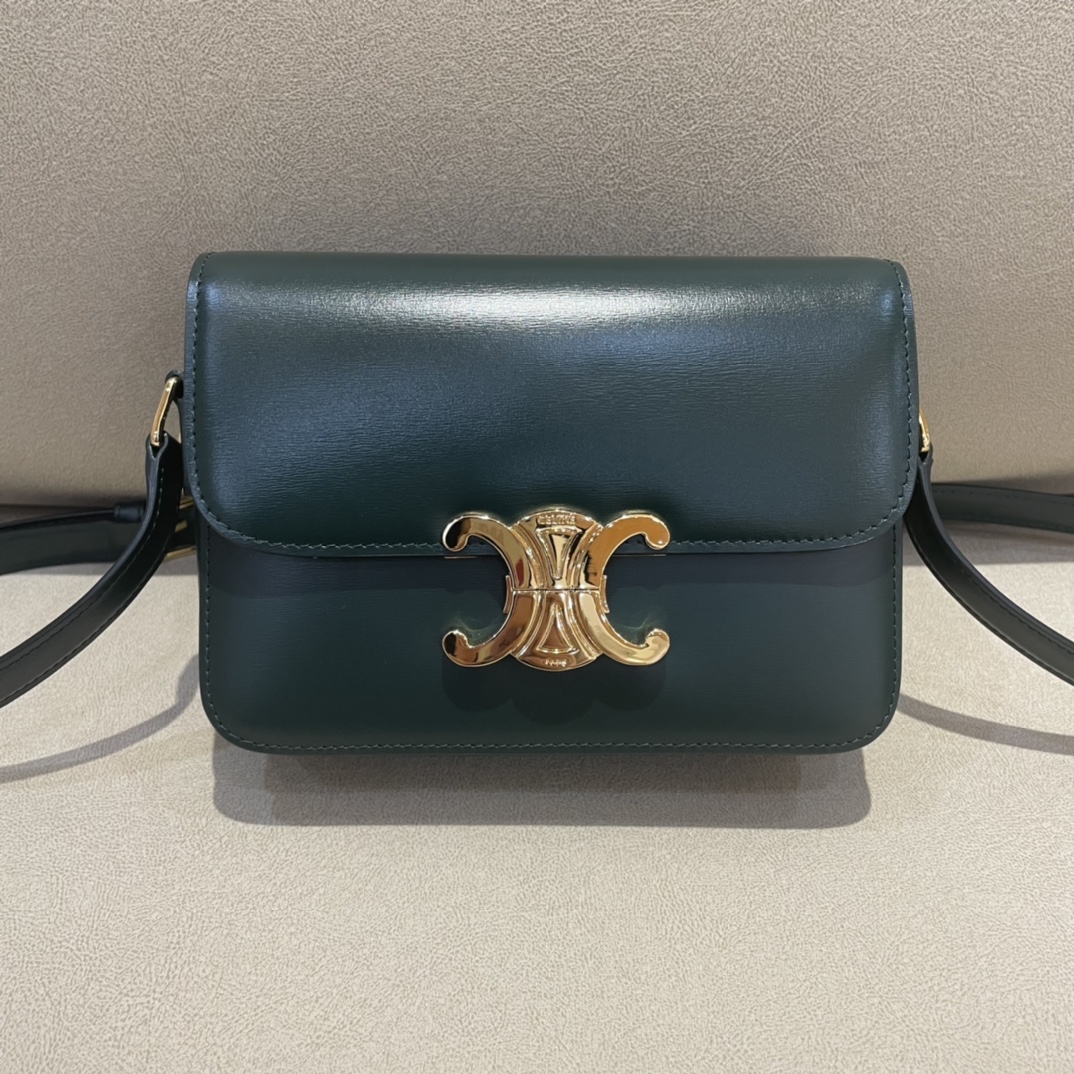 𝐂𝐞𝐥𝐢𝐧𝐞 Triomphe teen 18.5cm