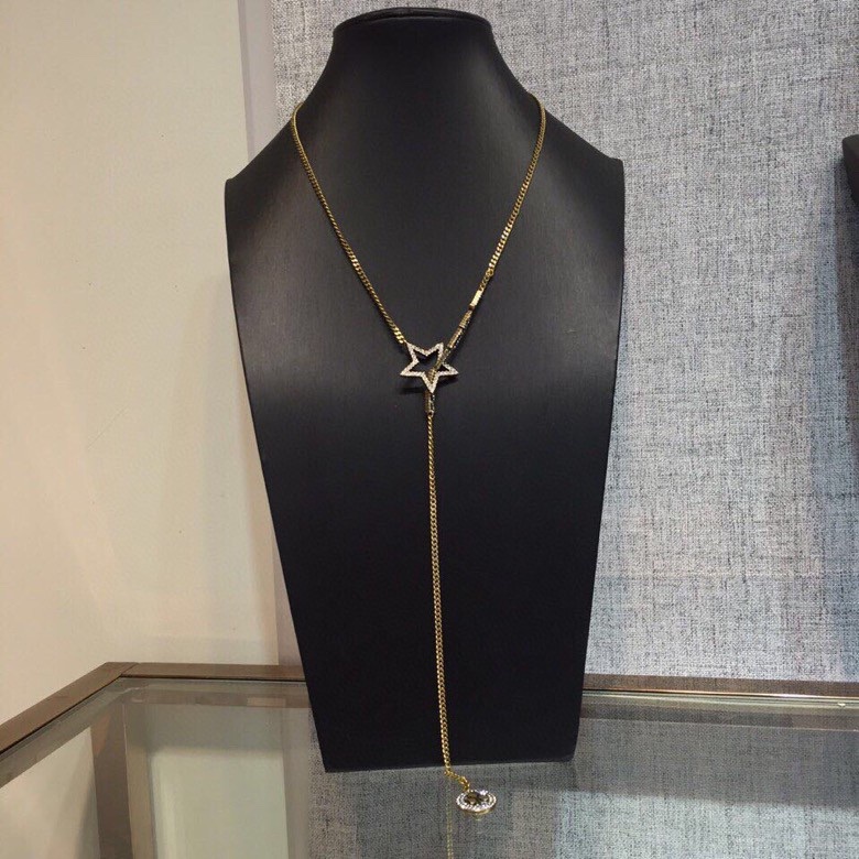 Dior necklace
