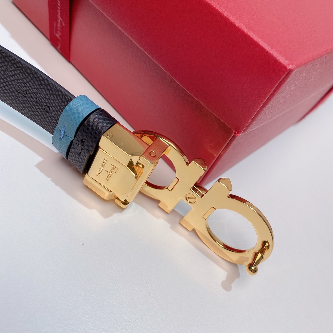 FERRAGAMO Ladies Reversible Top Grain Leather Belt