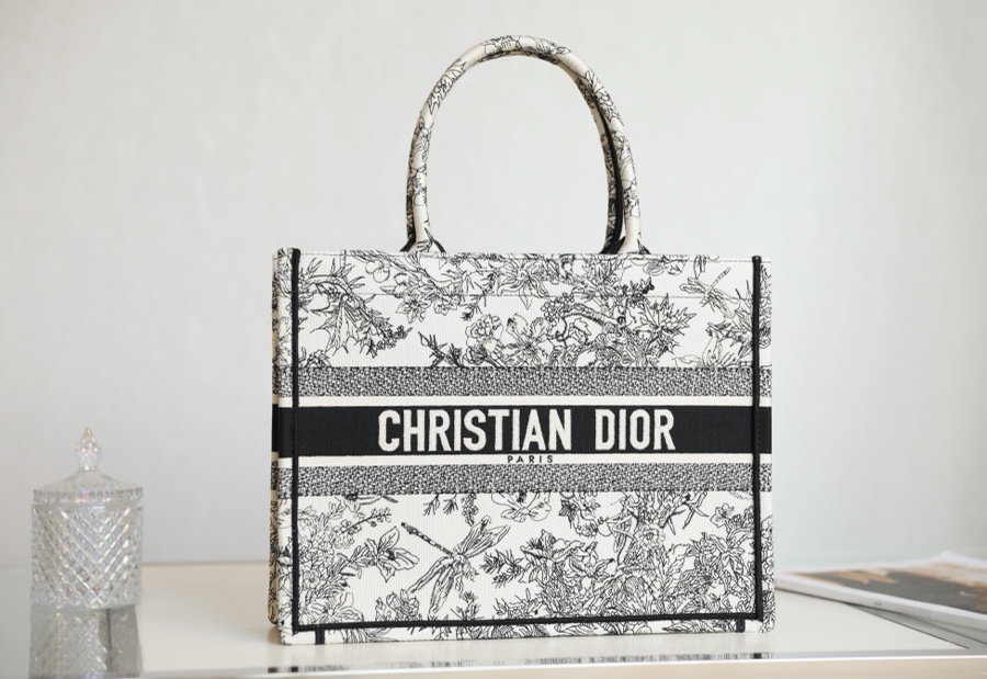 DIOR TOTE Dragonfly shopping bag