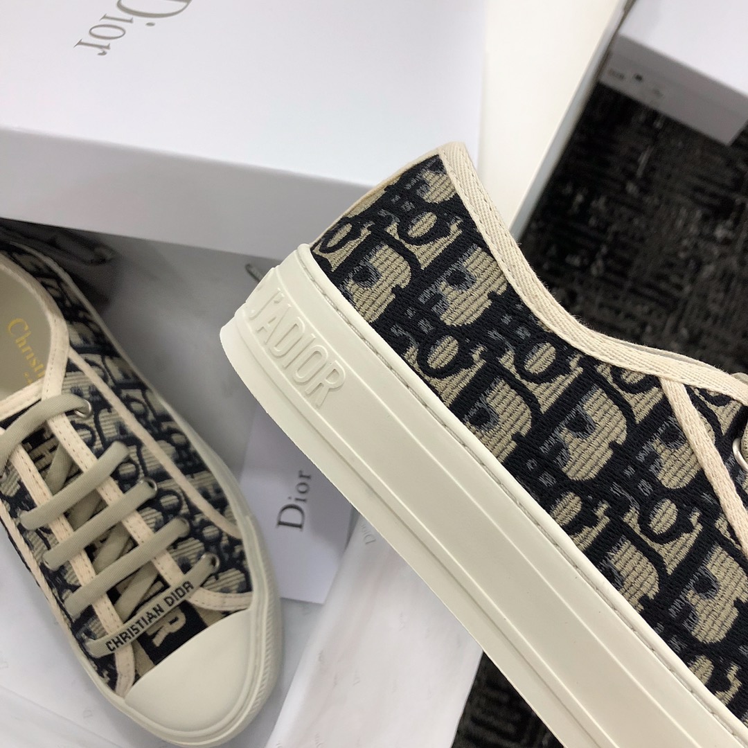 DIOR Antique Collection Blue letters Full electric embroidery Water-dyed sheepskin lining Private moulded outsole