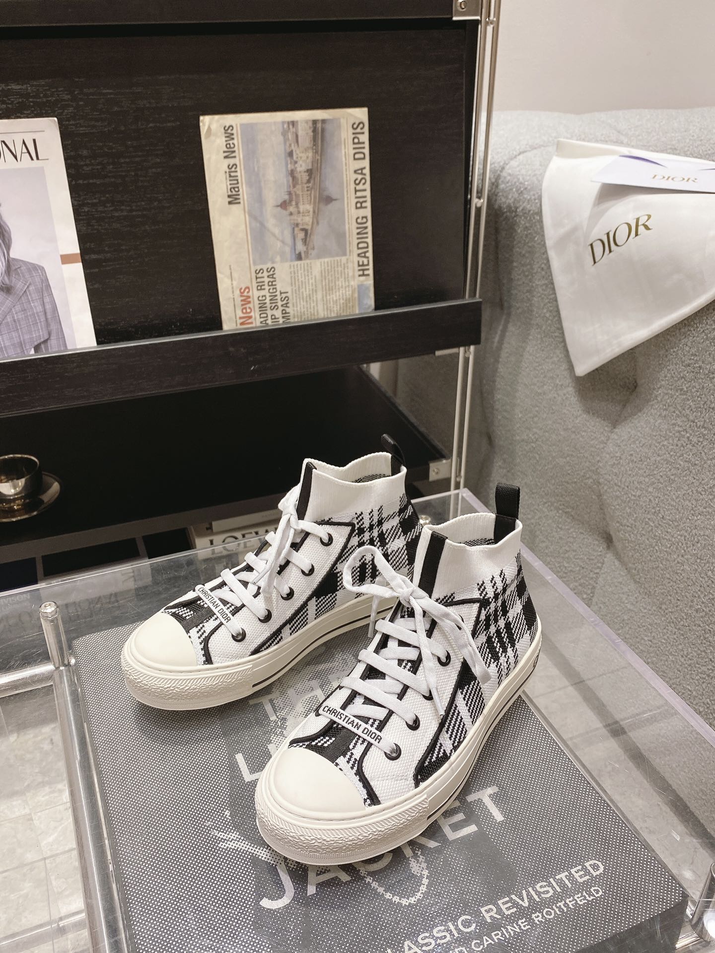 DIOR Rattan Check Casual High Top Board Shoes Fashion Board Shoes Black White