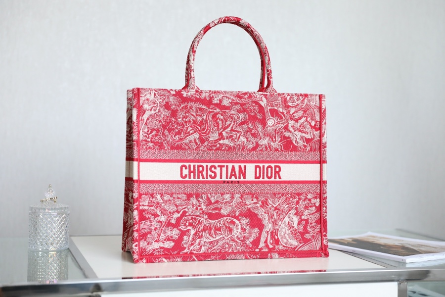 DIOR TOTE red embroidery