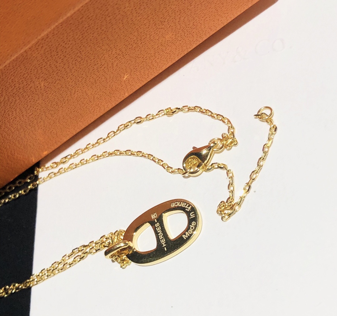 Hermes necklace