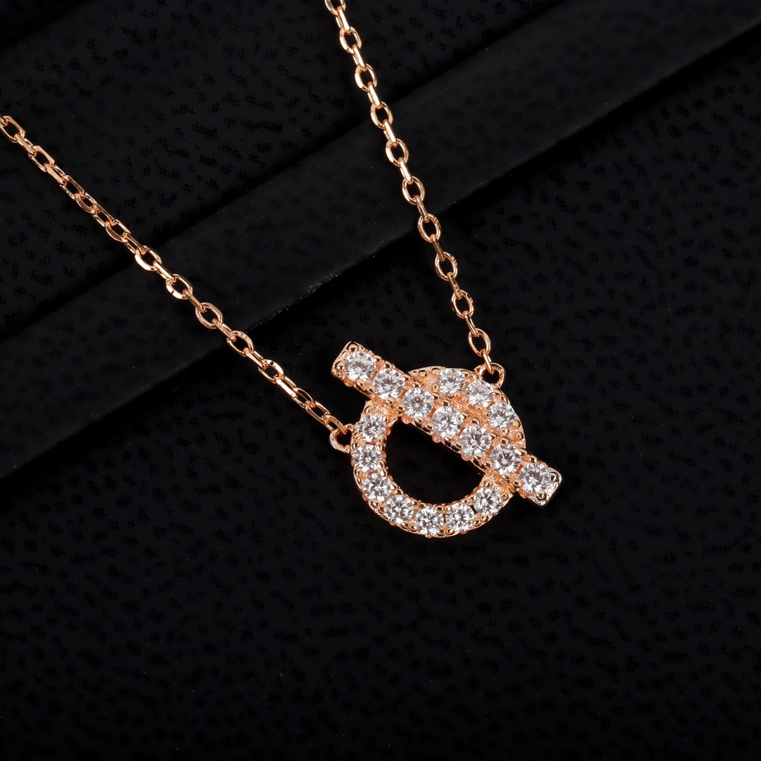 Hermes necklace