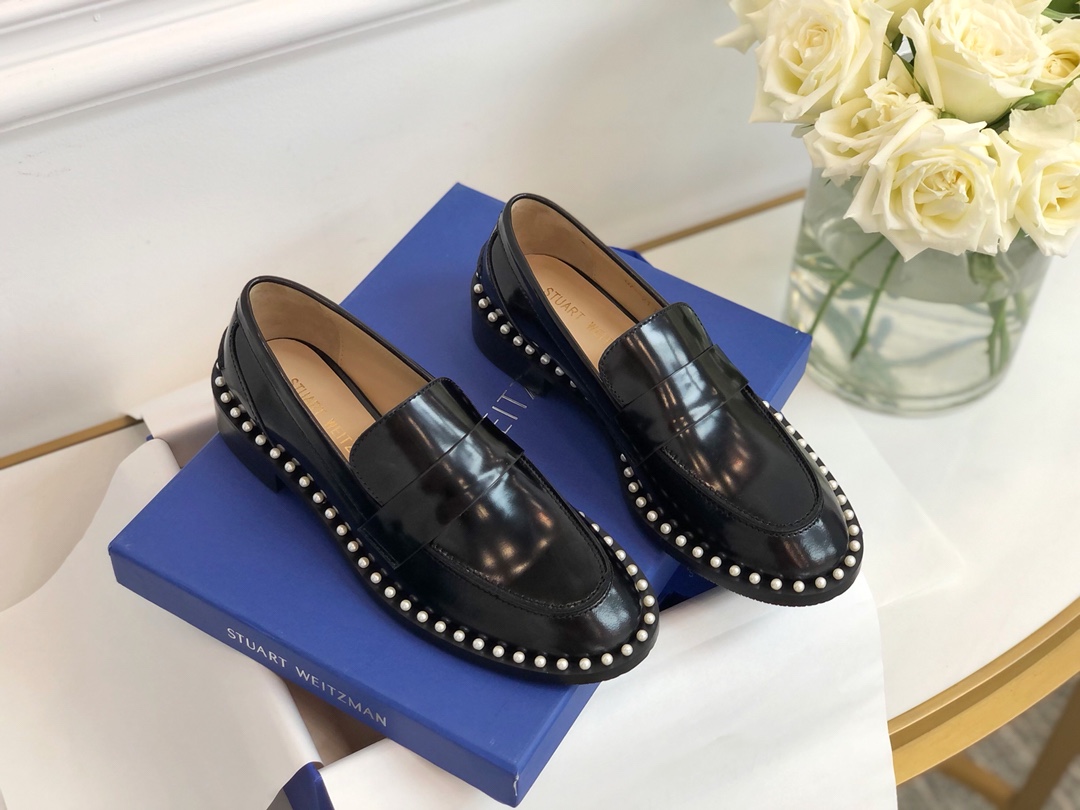 STUART WEITZMAN w Super good wearable Louboutins 〰️ million years classic small leather shoes
