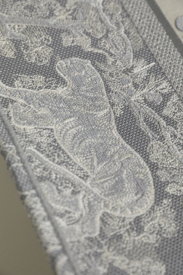 DIOR TOTE Grey embroidery