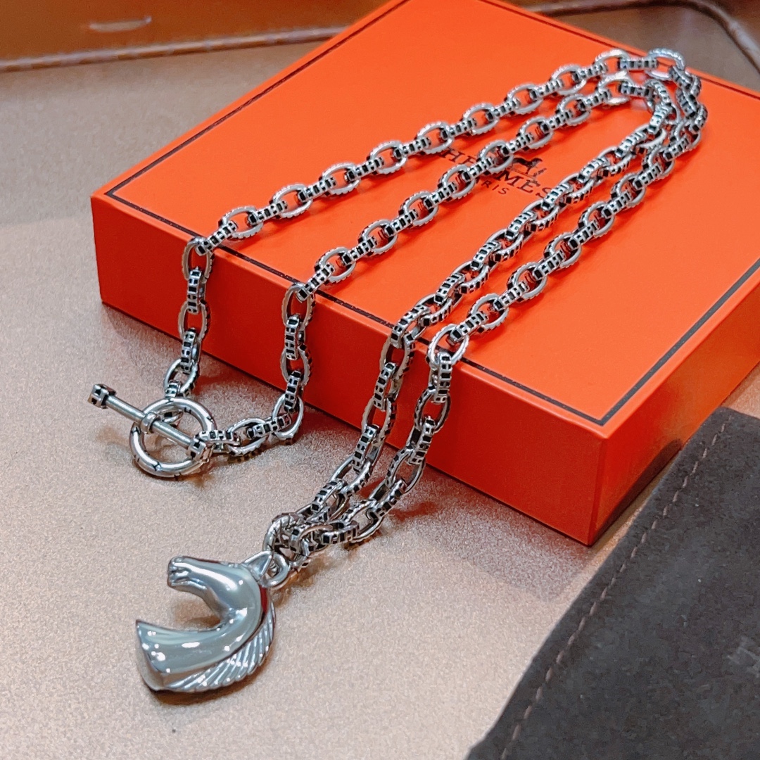 Hermes necklace