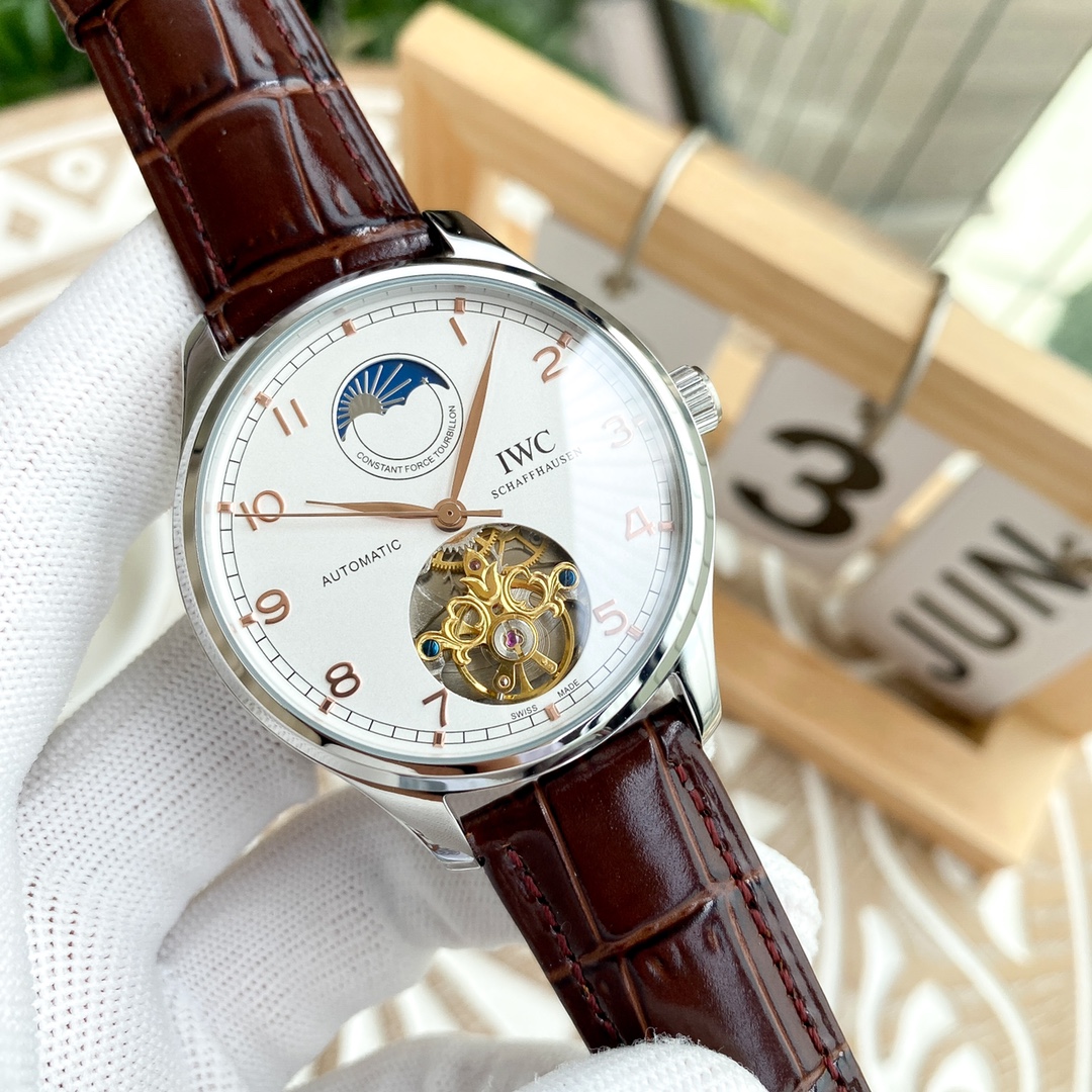 IWC- Fine men's watches Fully automatic mechanical movement, top 316 steel case and strap