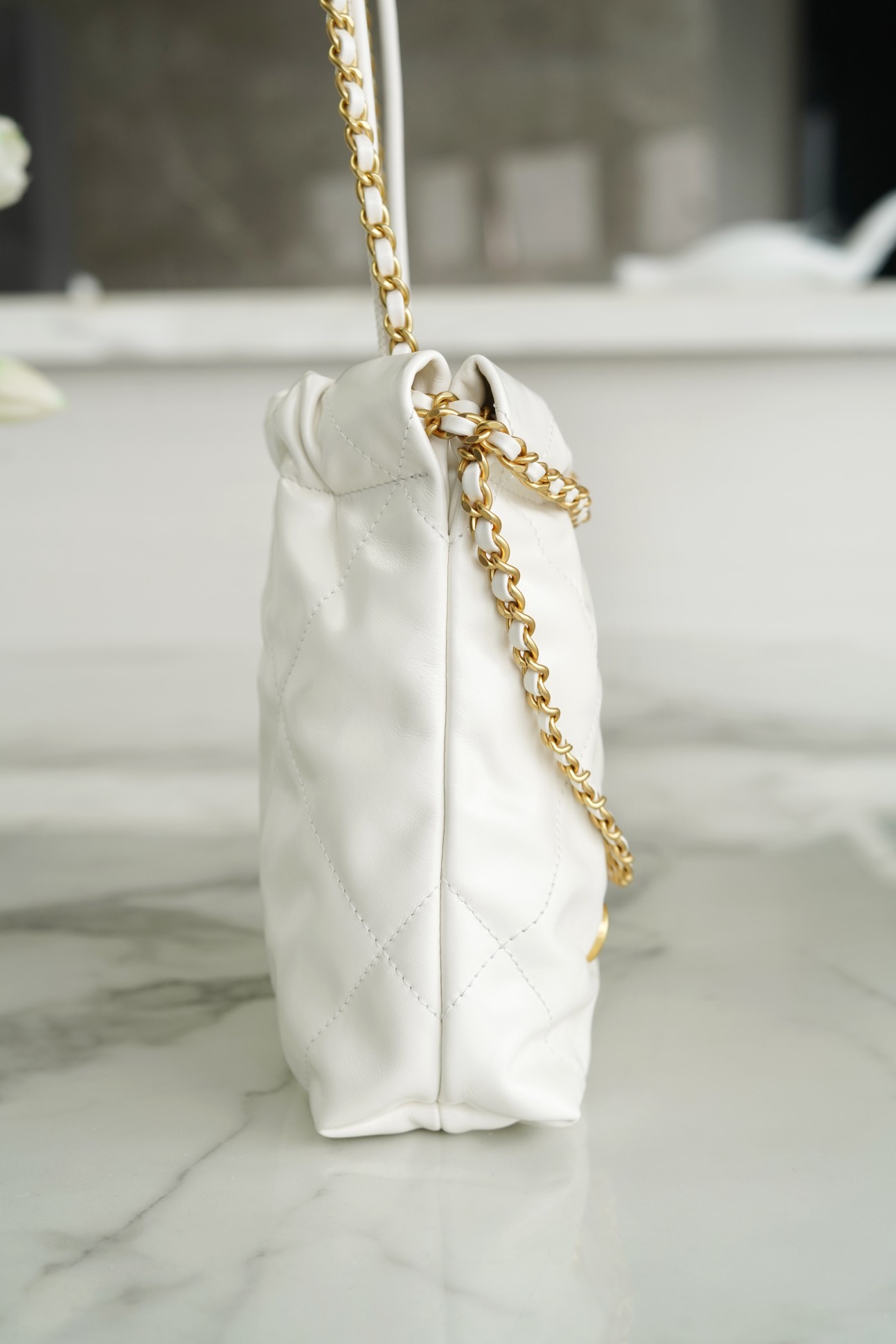 𝗖𝗛𝗔𝗡𝗘𝗟✦ 23S 22Mini bag white gold