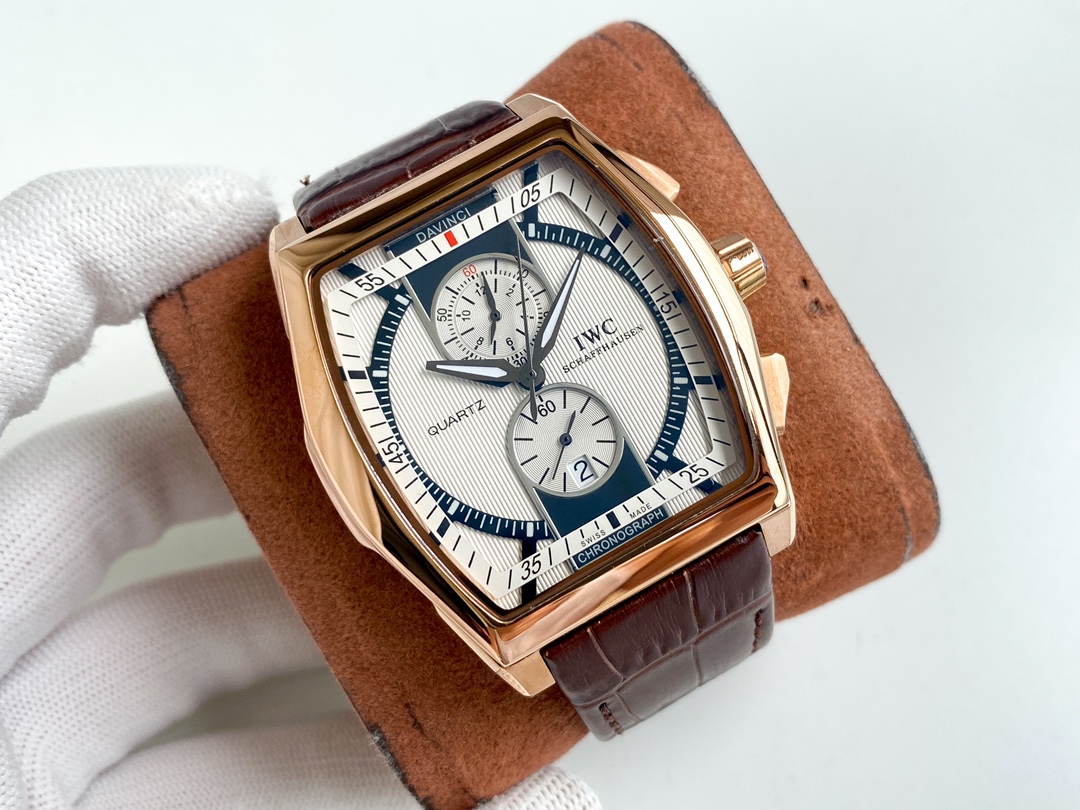 IWC- Fine men's watches Fully automatic mechanical movement, top 316 steel case and strap