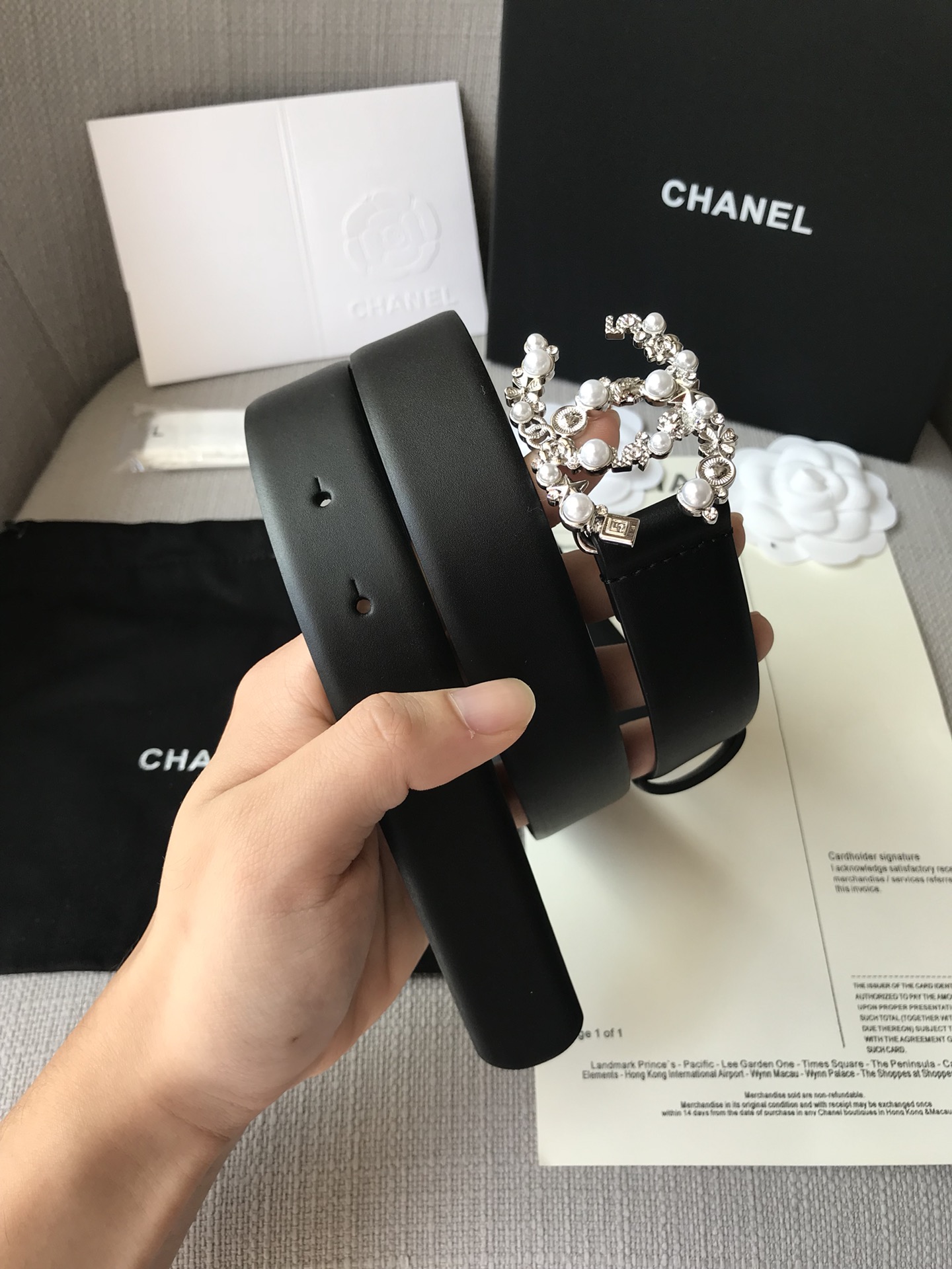 𝗖𝗛𝗔𝗡𝗘𝗟 Imported calfskin belt