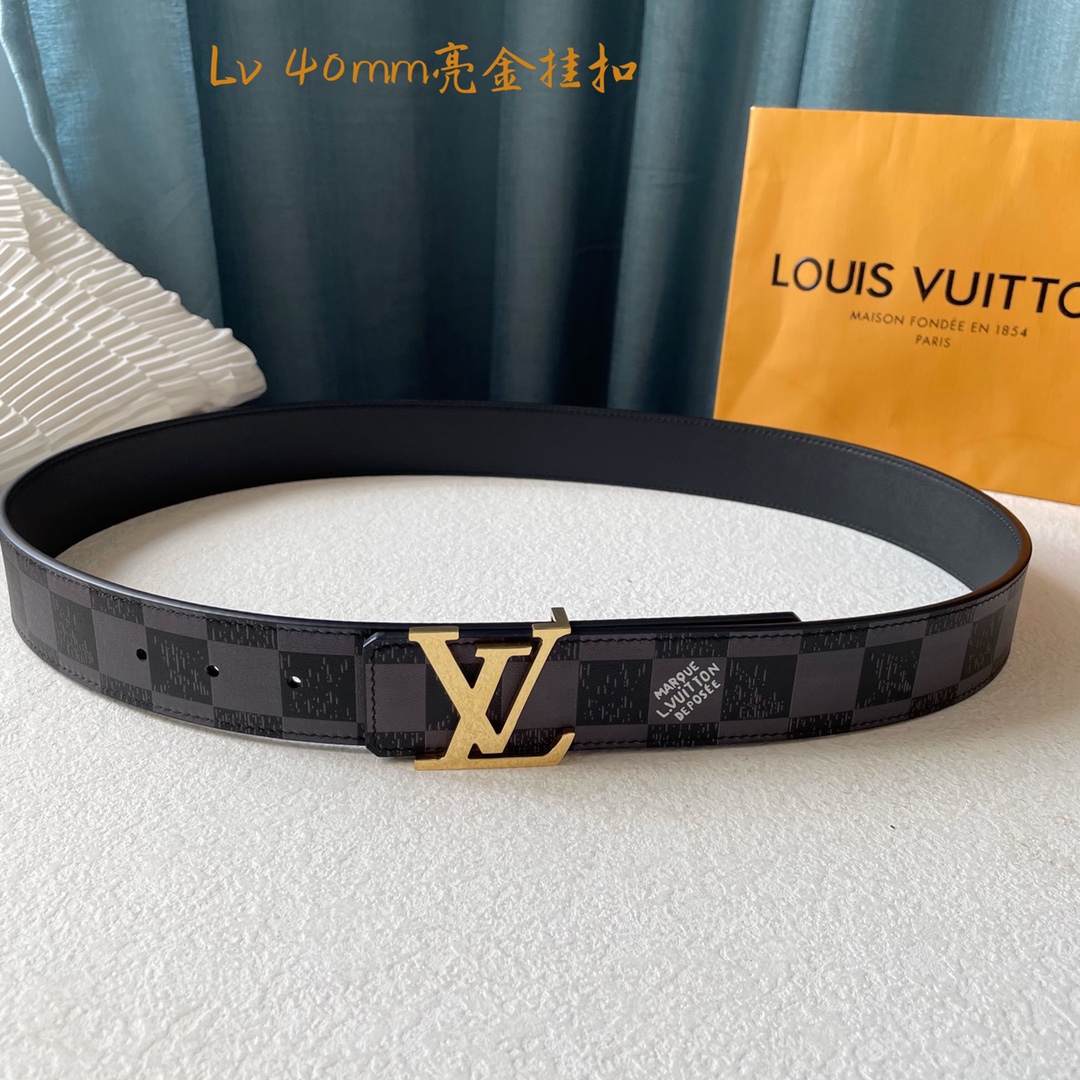 LOUIS VUITTO Covered 40mm belt with stylish double fabric