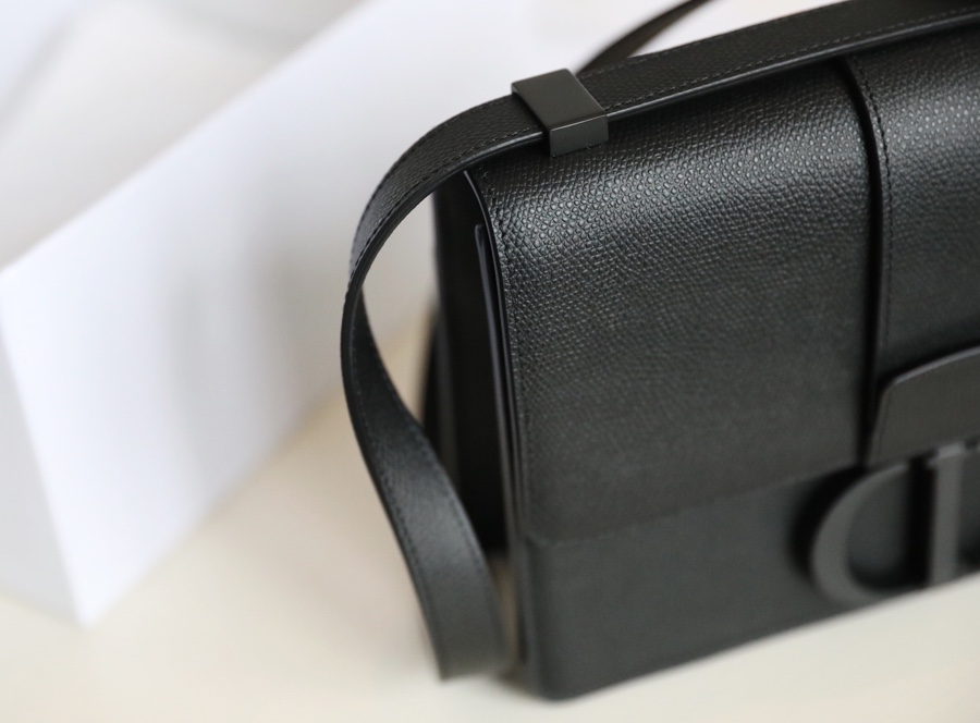 Montaigne palm print cow leather flap bag