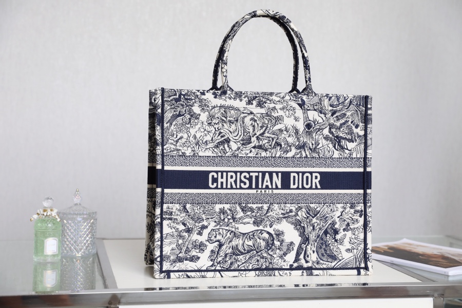 DIOR TOTE Blue Tiger