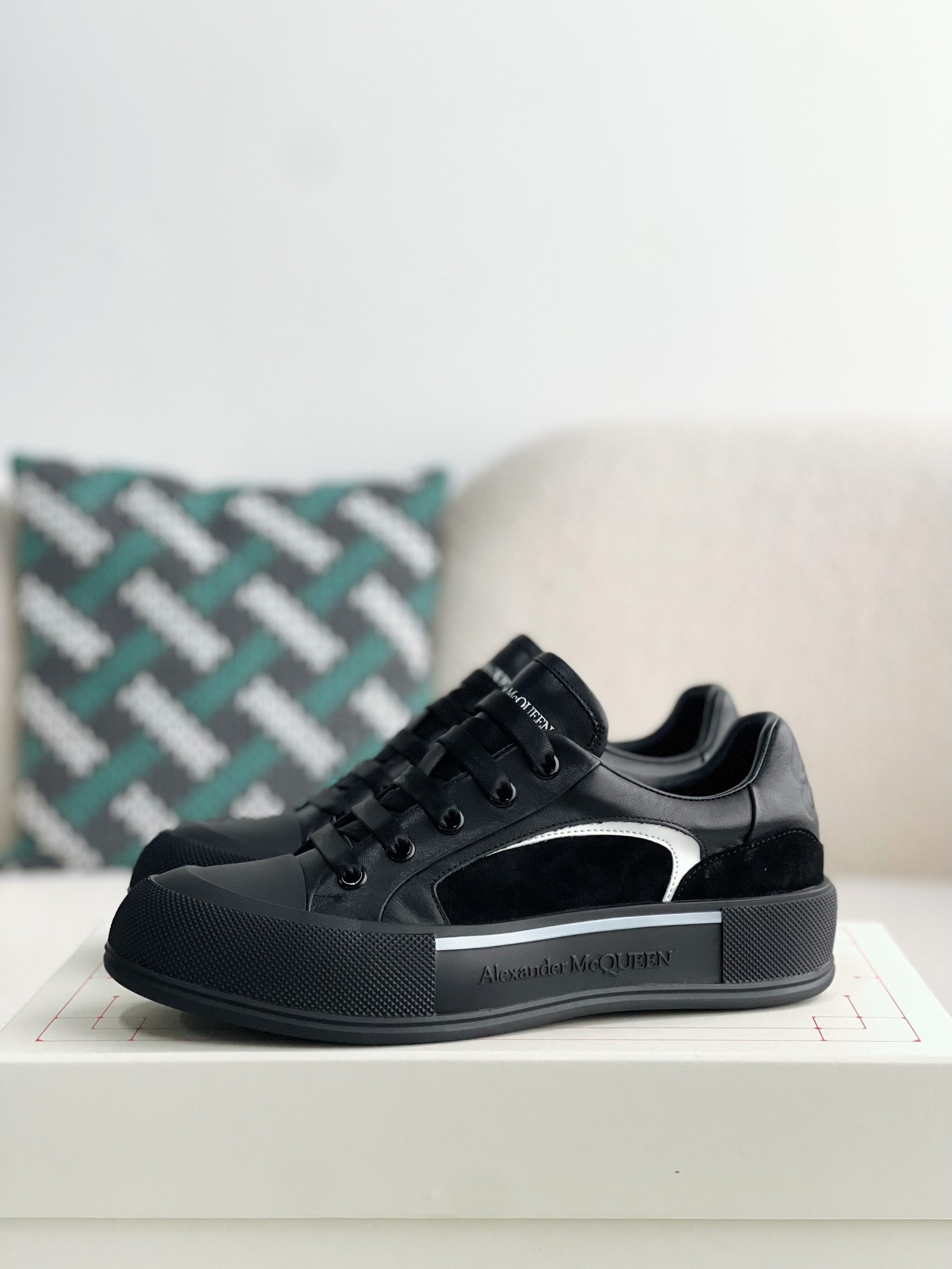 Alexander McQueen Sneakers
