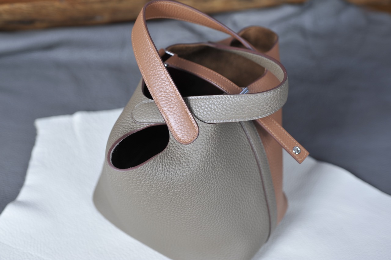 picotin18 elephant gray and golden brown silver buckle TC leather