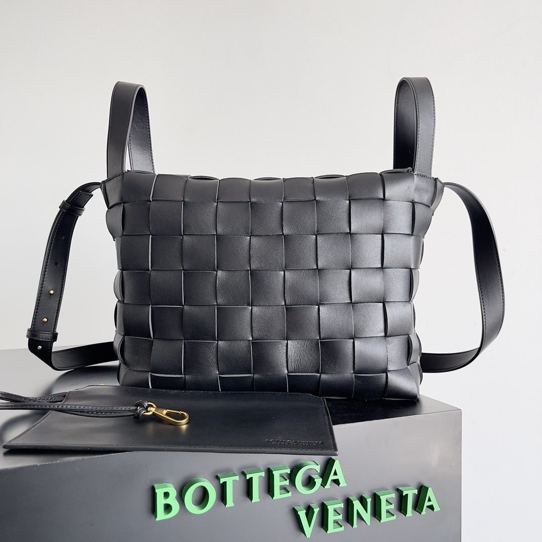 Bottega Veneta Bowling Bag Black #80837