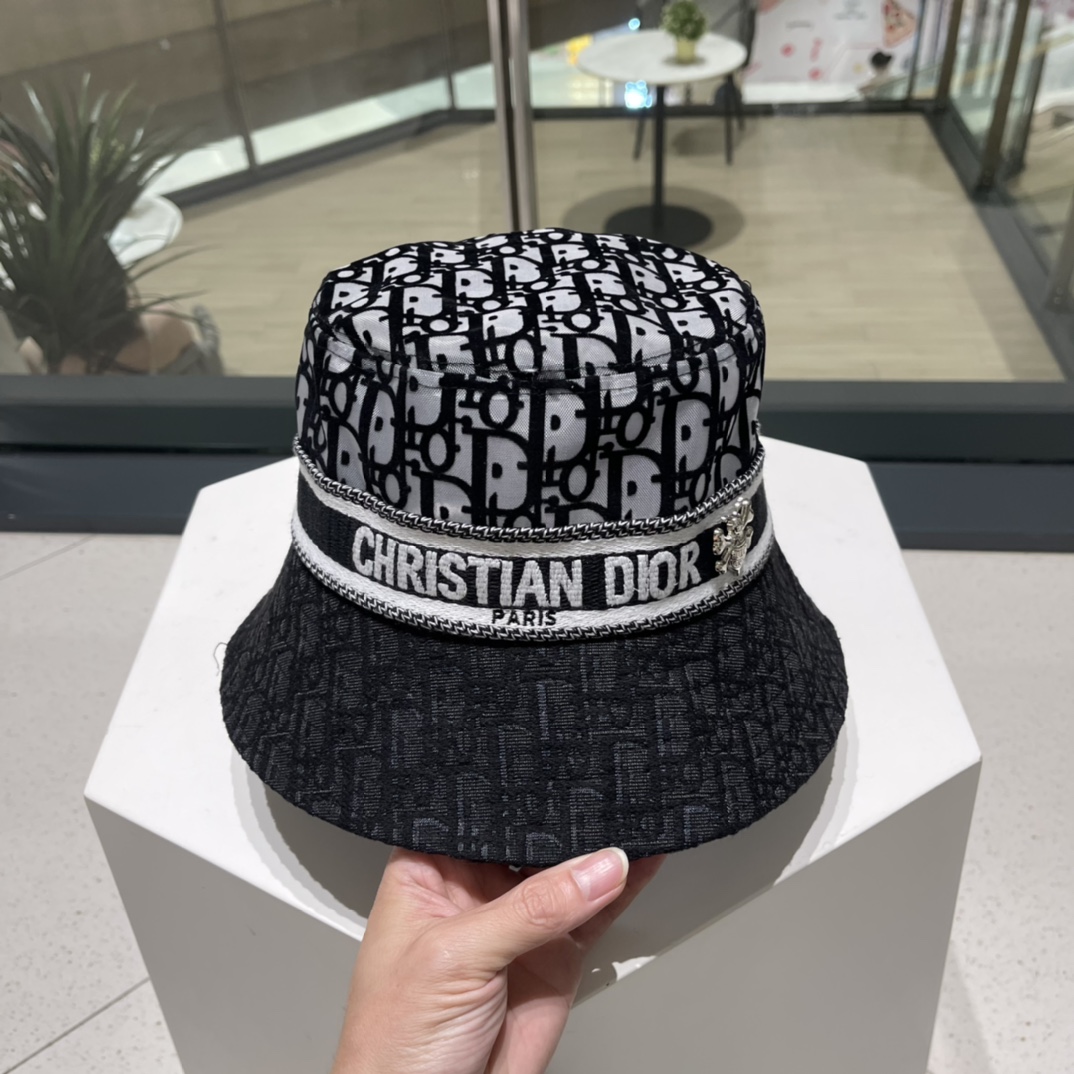 Dior counter new comfortable full print embroidery hat