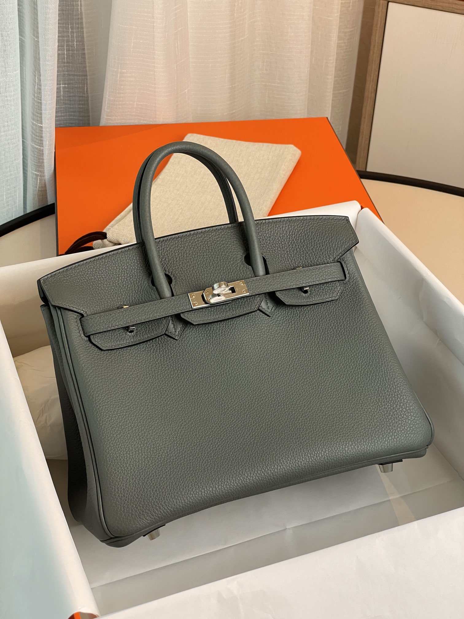 Birkin25 almond green togo leather silver buckle